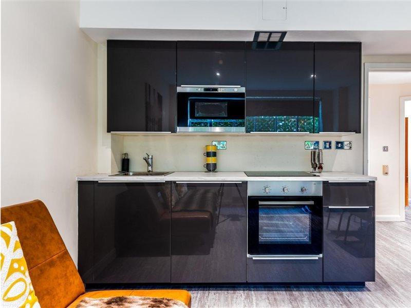 Cosy In With Jacuzzi Hotel