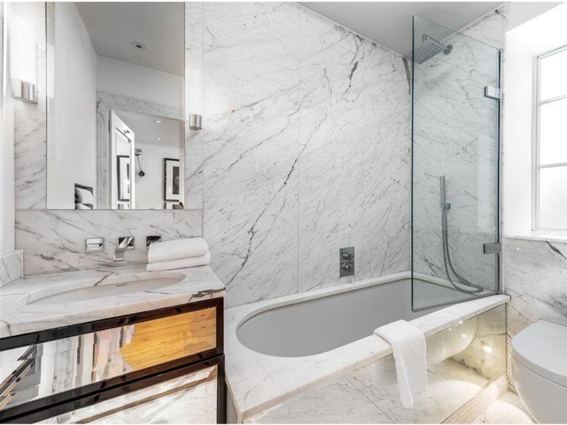 Cosy In With Jacuzzi 4*