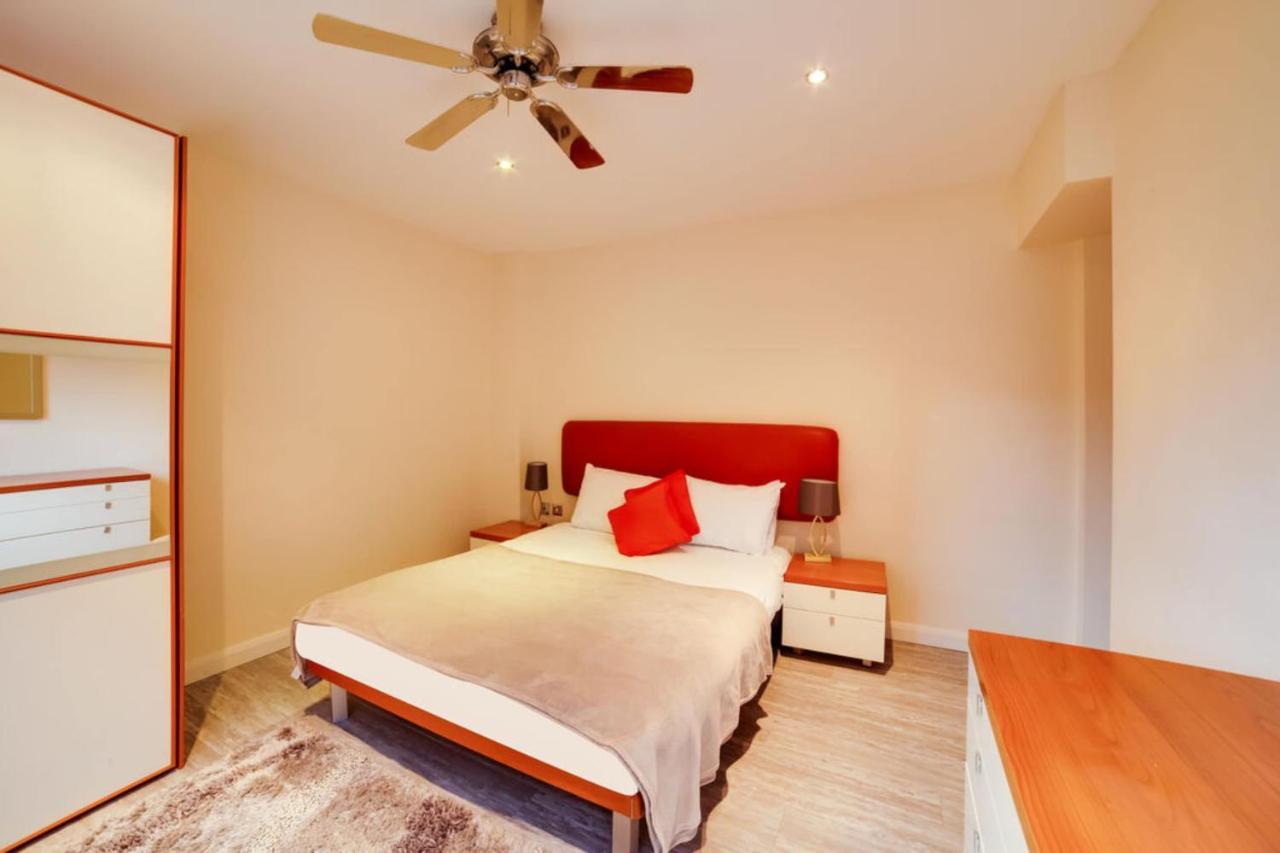 Cosy In With Jacuzzi 4*